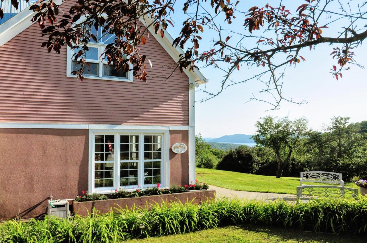Auberge Le Tricorne North Hatley Eksteriør billede