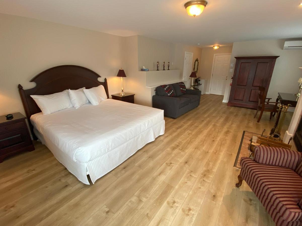 Auberge Le Tricorne North Hatley Eksteriør billede