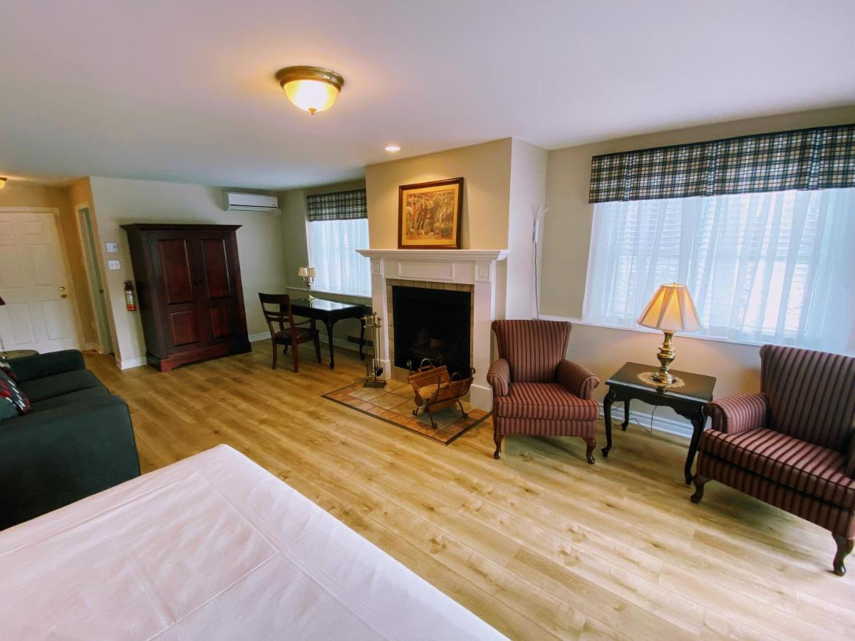 Auberge Le Tricorne North Hatley Eksteriør billede